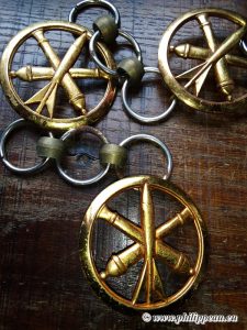 Insigne béret artillerie