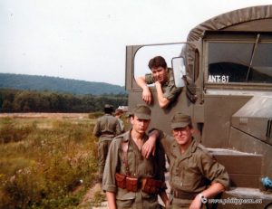 Manœuvres au camp militaire de Canjuers (01)