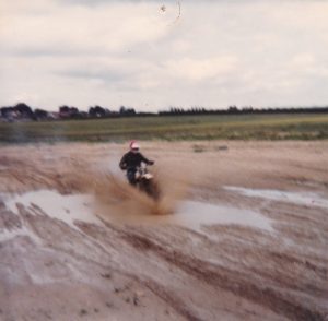 2 de mes copains avaient eux aussi acheté un YZ en 1980 (Daniel)