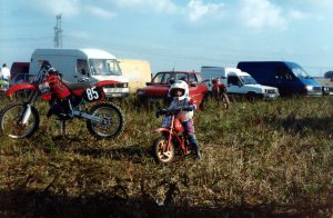 Julien FURA sans les petites roues, MC du Telle.