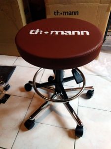 Tabouret pour guitariste